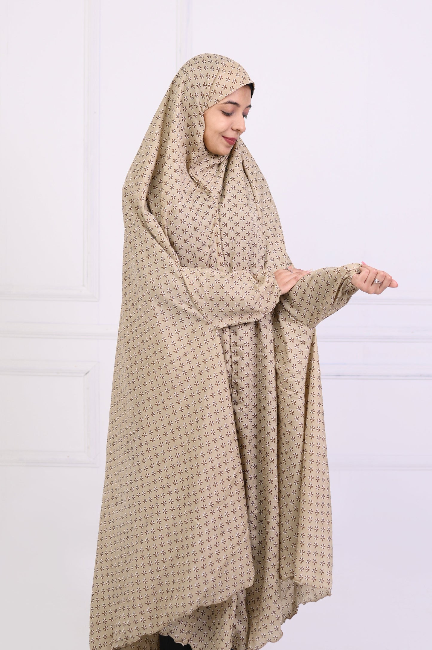 Namaz Chaddar - Printed fawn