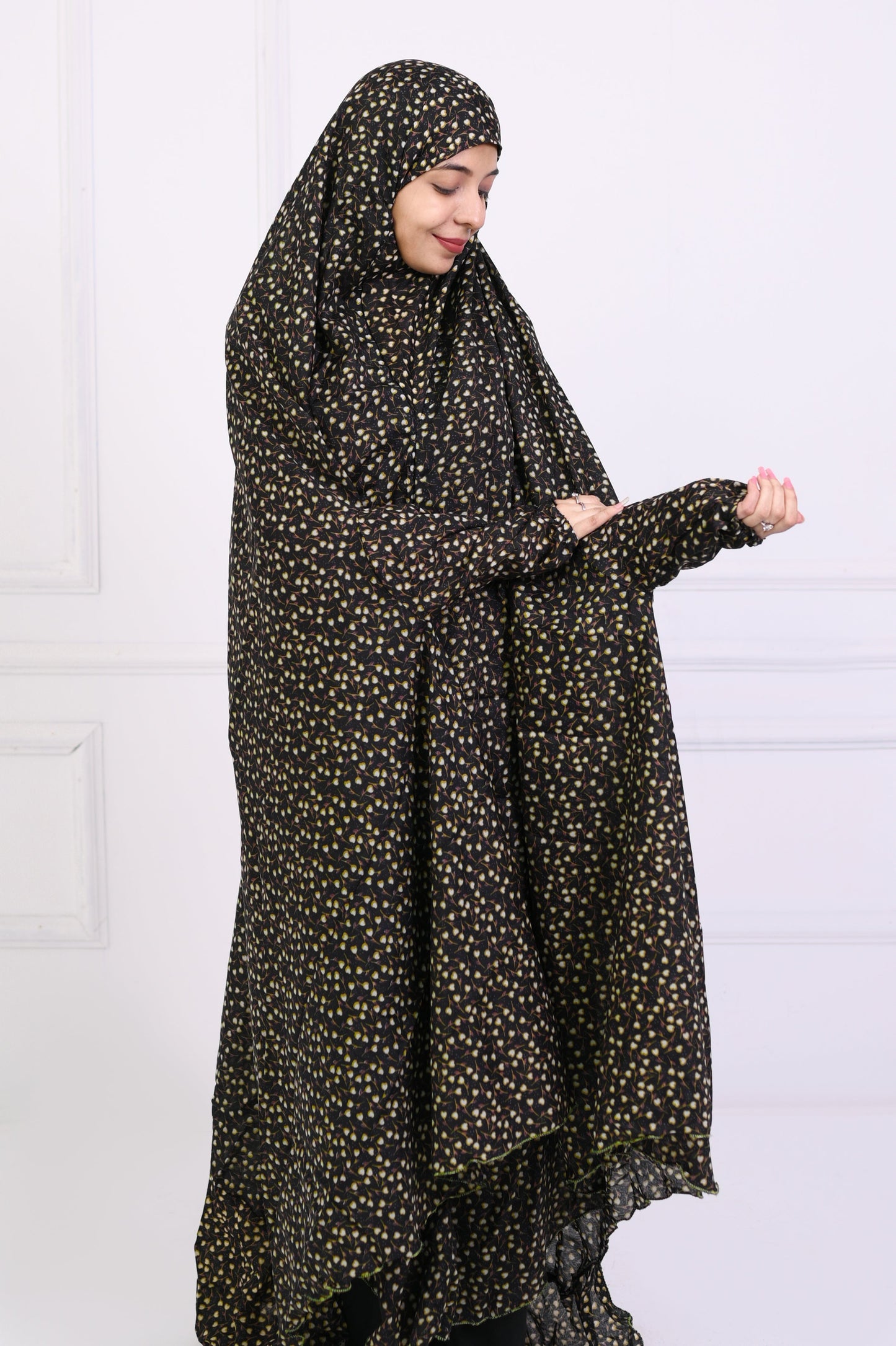 Namaz Chaddar - Printed Black - Design 1