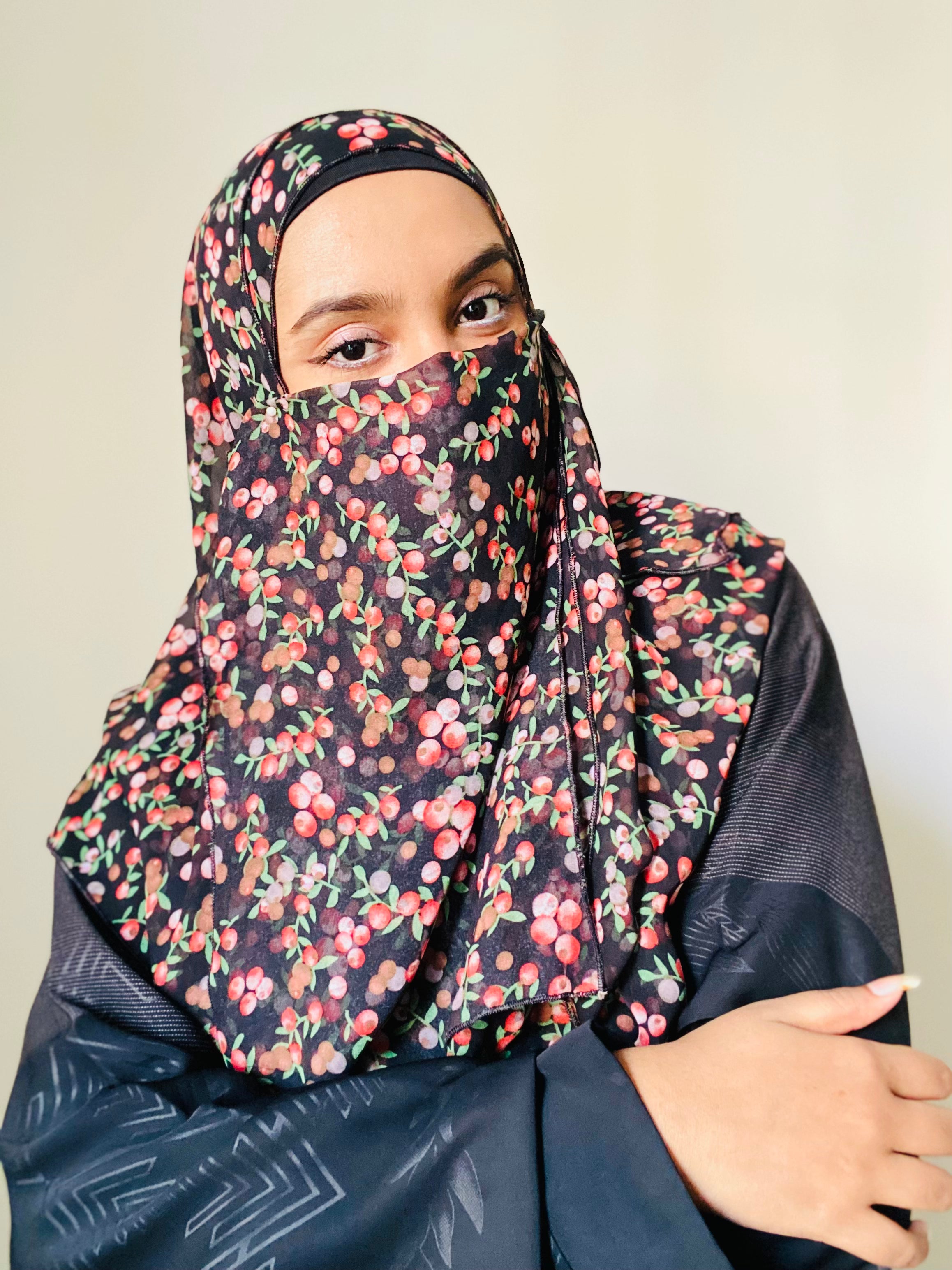 Printed Double Loop Hijab With Plain Niqab - Black Berry Design